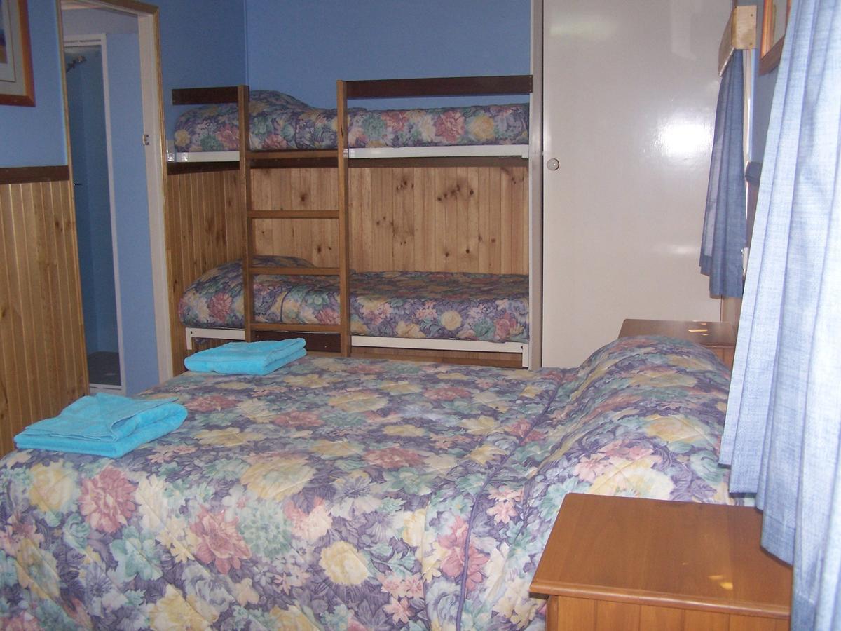 Готель Ilfracombe Caravan Park Екстер'єр фото