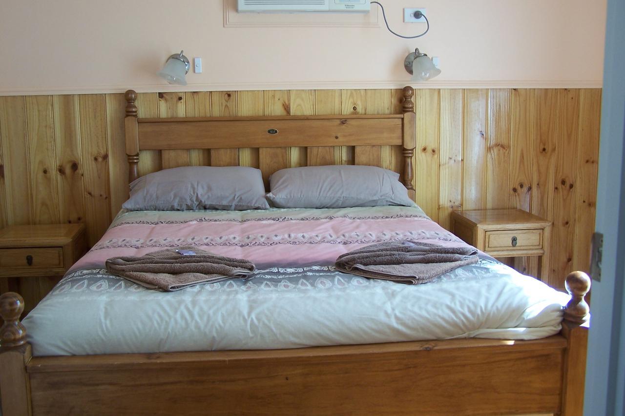 Готель Ilfracombe Caravan Park Екстер'єр фото